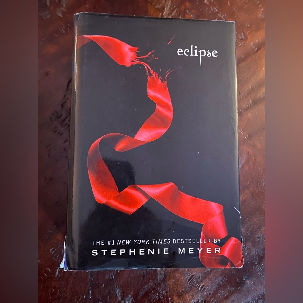 Twilight Saga Book bundle (book 2-3) EUC - Picture 5 of 11
